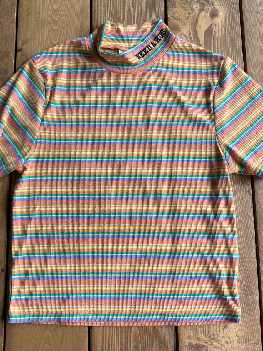 Teddy Fresh need a hug crop top mock neck t-shirt large
